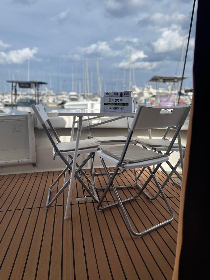 Giorgia House Boat Hotel Palermo Luaran gambar